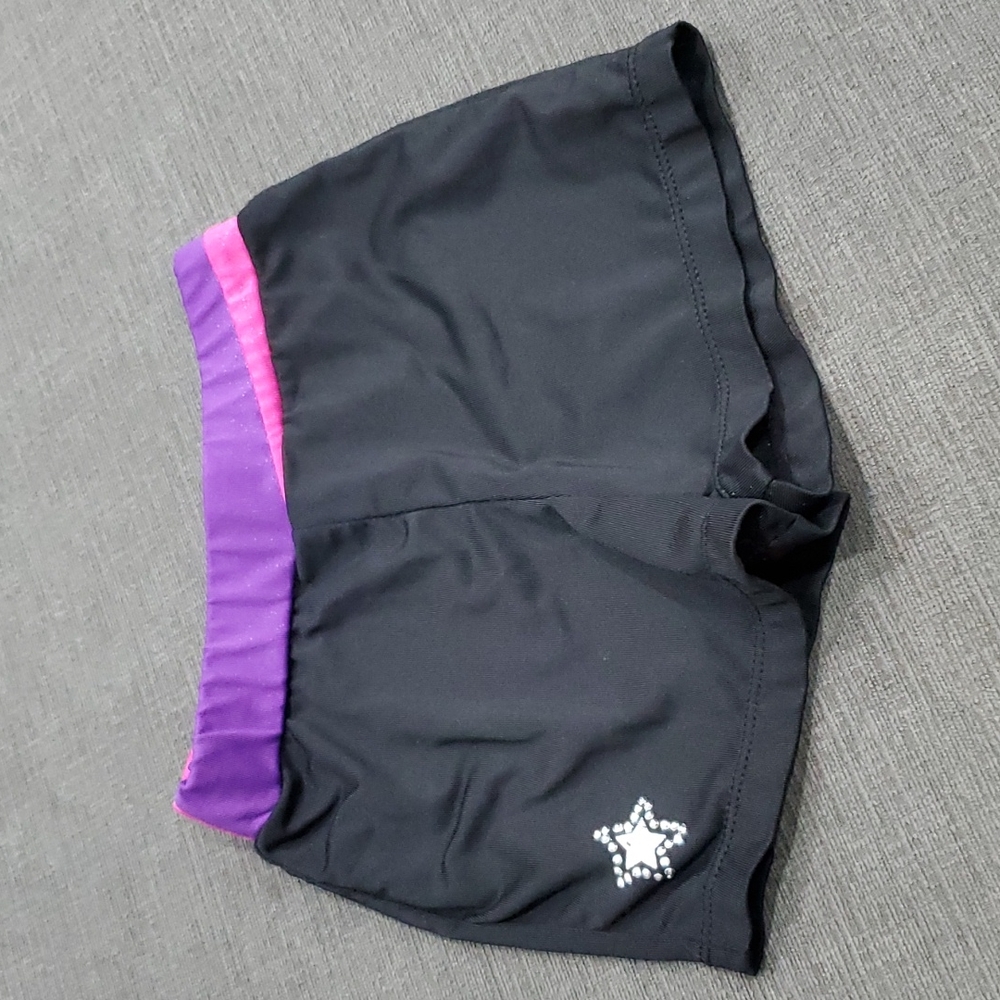 💥50% sale💥Danskin freestyle dance shorts sz4/5 #b235